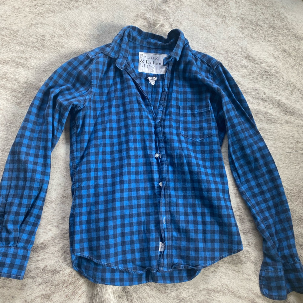 Frank and Eileen blue check flannel Barry shirt size small
